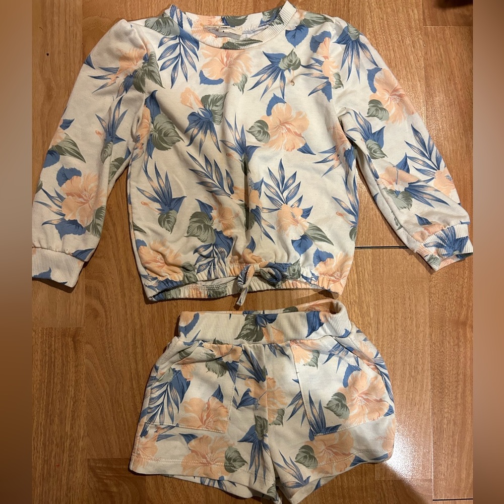 Jessica Simpson matching floral short set